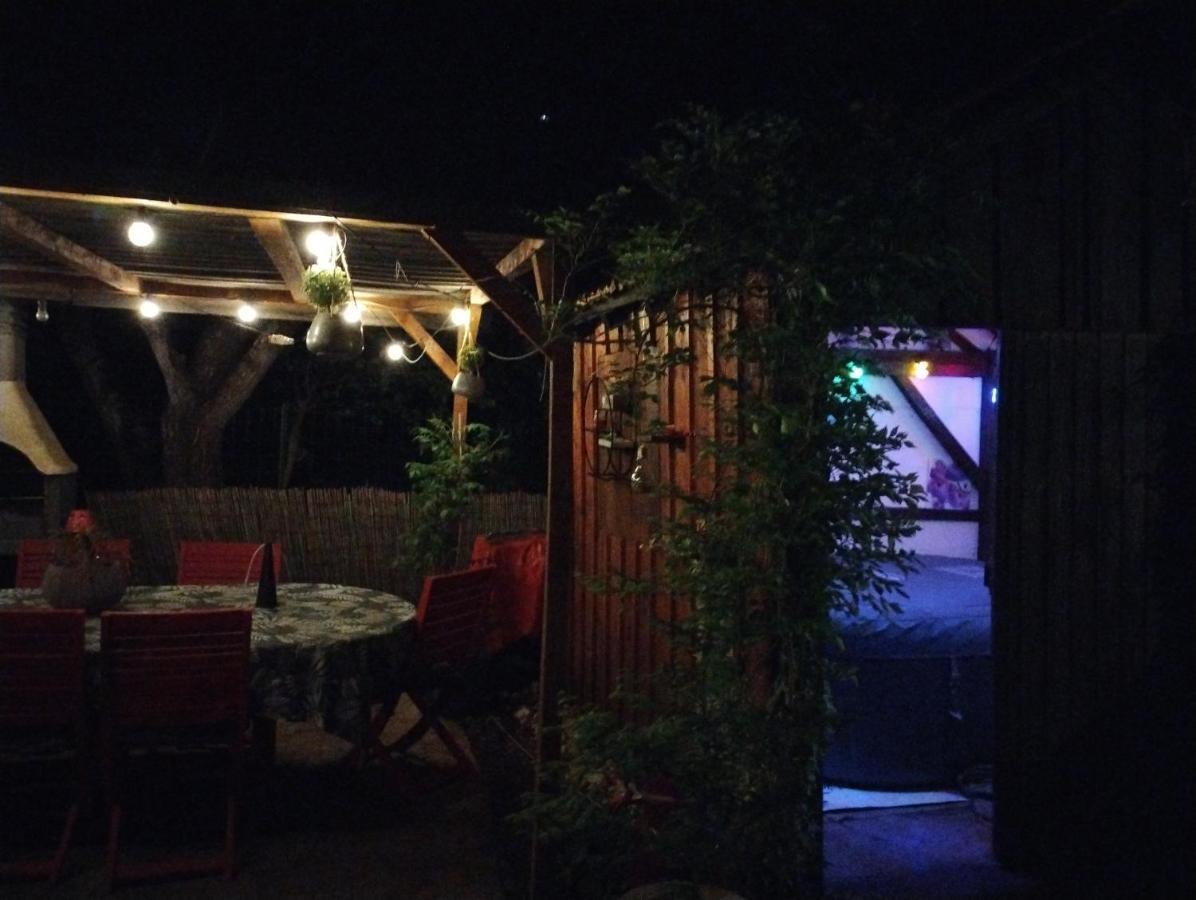 Gite En Pierre Le Paradis Parc Cloture Jacuzzi 5 Places Piscine Au Perigord Pourpre 9Km De Bergerac Saint-Aubin-de-Lanquais Dış mekan fotoğraf